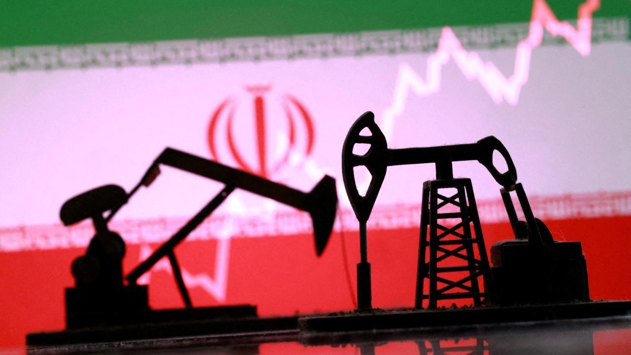 Brent petrolun varili 9963 dolardan islem goruyor SnzpZ2aW